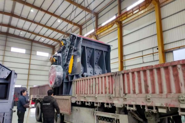 反擊式破碎機發貨至江西實況回顧